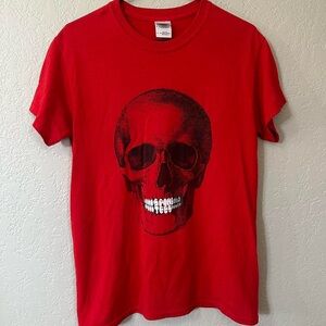 Gildan Red Skull Short Sleeve Tee